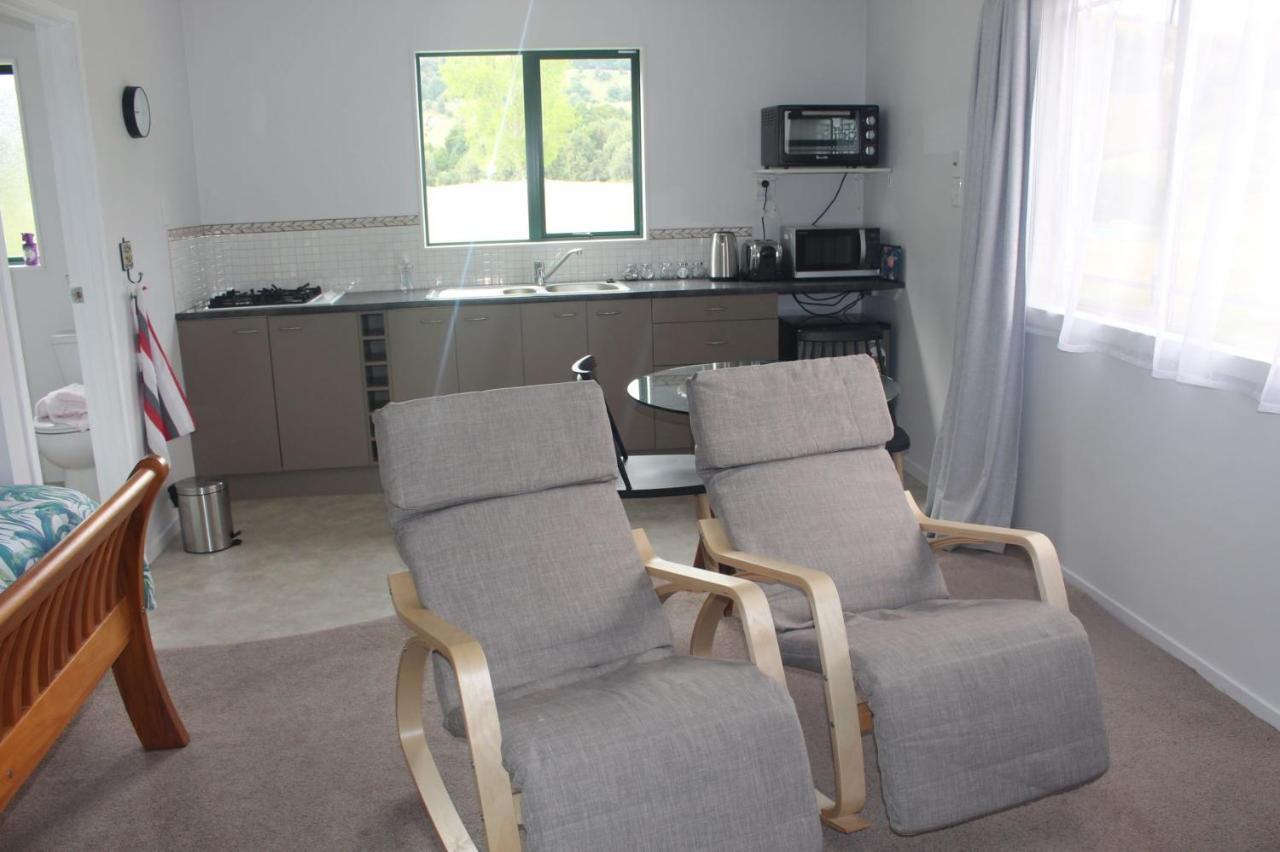 Aramatai Gardens Bed & Breakfast Te Kuiti ภายนอก รูปภาพ